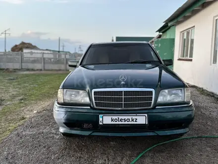 Mercedes-Benz C 220 1994 года за 1 500 000 тг. в Караганда