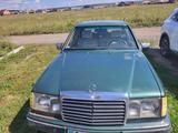 Mercedes-Benz E 230 1992 года за 800 000 тг. в Щучинск – фото 2