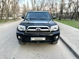 Toyota 4Runner 2005 года за 8 800 000 тг. в Алматы – фото 2