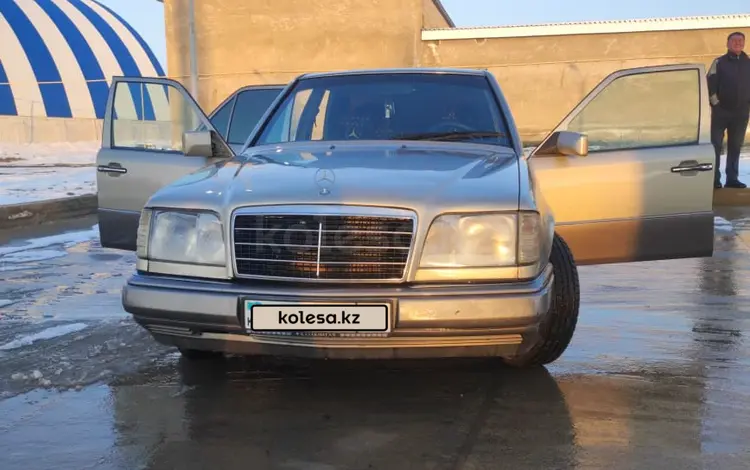 Mercedes-Benz E 220 1994 года за 1 650 000 тг. в Шымкент