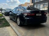 Toyota Camry 2021 годаfor8 500 000 тг. в Уральск – фото 4