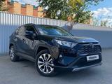 Toyota RAV4 2021 года за 16 000 000 тг. в Костанай – фото 2