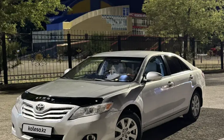 Toyota Camry 2010 года за 6 100 000 тг. в Атырау