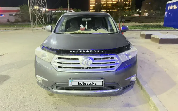 Toyota Highlander 2011 годаүшін9 450 000 тг. в Усть-Каменогорск