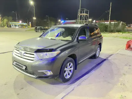 Toyota Highlander 2011 года за 9 450 000 тг. в Усть-Каменогорск – фото 3