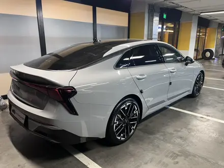 Kia K5 2023 года за 16 200 000 тг. в Алматы – фото 3