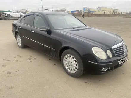 Mercedes-Benz E 200 2005 года за 5 000 000 тг. в Уральск – фото 3