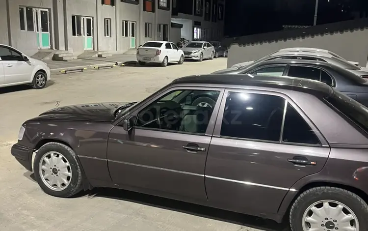 Mercedes-Benz E 280 1993 годаүшін2 000 000 тг. в Алматы