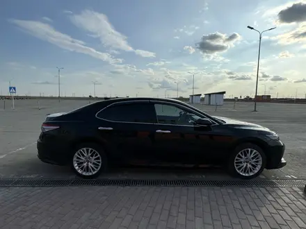 Toyota Camry 2019 года за 13 300 000 тг. в Жезказган – фото 11