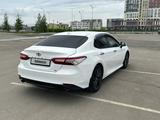 Toyota Camry 2018 годаүшін14 800 000 тг. в Астана – фото 5