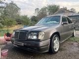 Mercedes-Benz E 280 1994 года за 1 650 000 тг. в Алматы