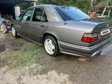 Mercedes-Benz E 280 1994 года за 1 650 000 тг. в Алматы – фото 2