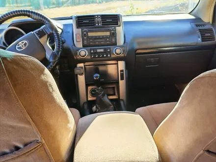 Toyota Land Cruiser Prado 2011 года за 11 000 000 тг. в Актобе – фото 2