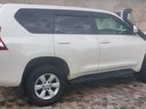 Toyota Land Cruiser Prado 2014 года за 14 900 000 тг. в Актобе – фото 3