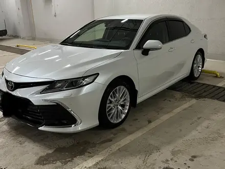 Toyota Camry 2023 года за 17 500 000 тг. в Астана – фото 4