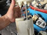 Бензонасос бензостанция датчик уровня топлива топливный фильтр за 500 тг. в Алматы – фото 3