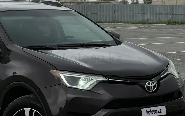 Toyota RAV4 2016 года за 7 500 000 тг. в Актобе