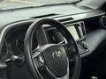 Toyota RAV4 2016 года за 7 500 000 тг. в Актобе – фото 11