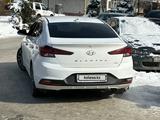 Hyundai Elantra 2019 года за 9 350 000 тг. в Алматы – фото 5