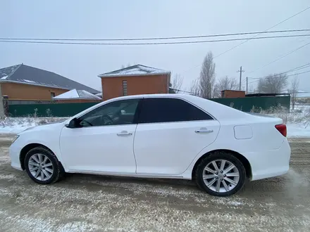 Toyota Camry 2011 года за 8 900 000 тг. в Актобе – фото 3