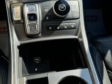 Hyundai Santa Fe 2022 года за 16 000 000 тг. в Алматы – фото 18