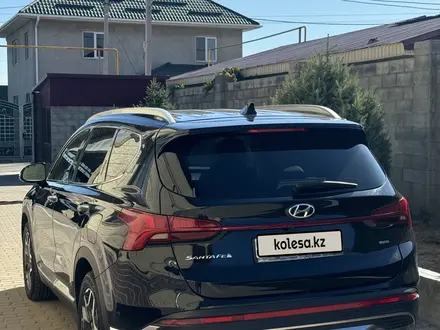 Hyundai Santa Fe 2022 года за 16 000 000 тг. в Алматы – фото 5