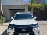 Lexus LX 570 2016 годаүшін36 500 000 тг. в Актау – фото 2