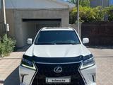 Lexus LX 570 2016 годаүшін36 500 000 тг. в Актау