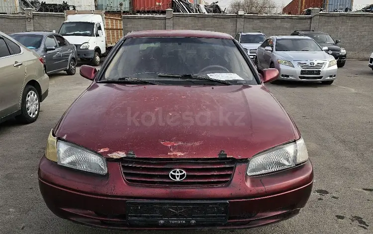 Toyota Camry 1998 годаүшін2 000 000 тг. в Алматы