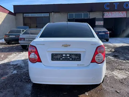 Chevrolet Aveo 2014 года за 3 150 000 тг. в Тараз – фото 4