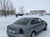 Volkswagen Passat 2003 года за 1 980 000 тг. в Астана – фото 4