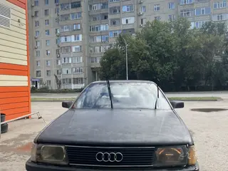 Audi 100