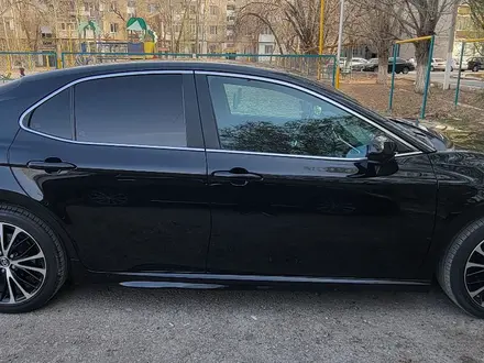 Toyota Camry 2018 года за 9 500 000 тг. в Астана – фото 7