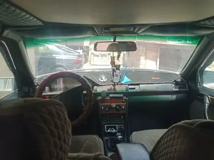 Mercedes-Benz E 230 1992 года за 800 000 тг. в Тараз – фото 3