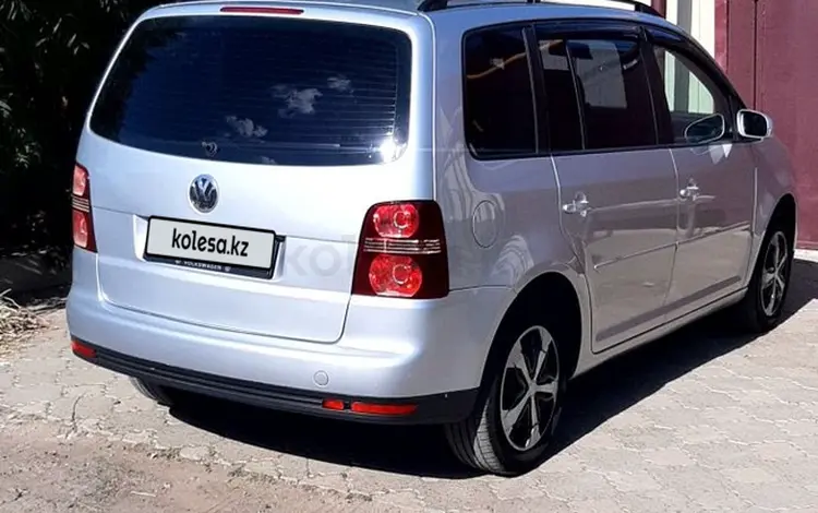 Volkswagen Touran 2007 годаүшін4 800 000 тг. в Уральск