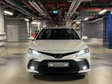 Toyota Camry 2021 года за 16 000 000 тг. в Астана – фото 2