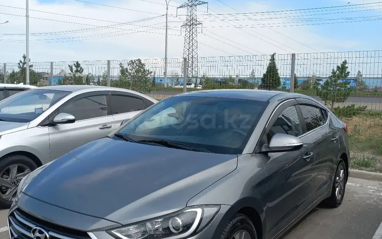 Hyundai Elantra 2018 годаүшін6 800 000 тг. в Алматы