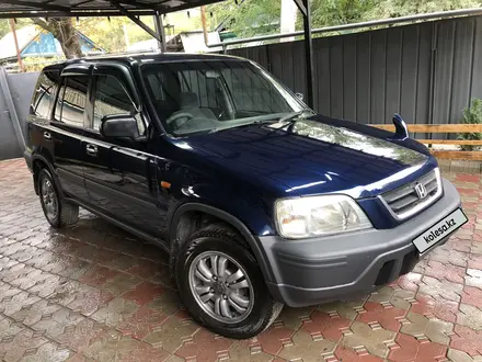 Honda CR-V 1997 года за 2 850 000 тг. в Алматы – фото 2