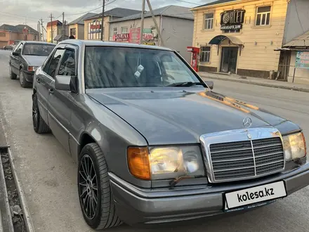 Mercedes-Benz E 320 1993 года за 2 000 000 тг. в Шиели – фото 14