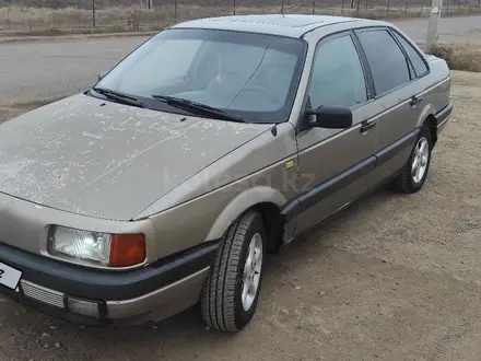 Volkswagen Passat 1993 года за 1 400 000 тг. в Уральск – фото 3