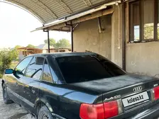 Audi 100, 1992