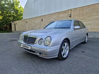 Mercedes-Benz E 280