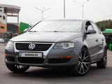 Volkswagen Passat 2005 годаүшін2 700 000 тг. в Алматы – фото 3