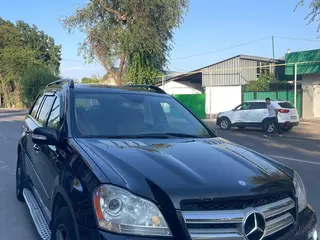 Mercedes-Benz GL 550