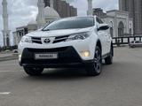 Toyota RAV4 2015 года за 11 000 000 тг. в Астана – фото 2