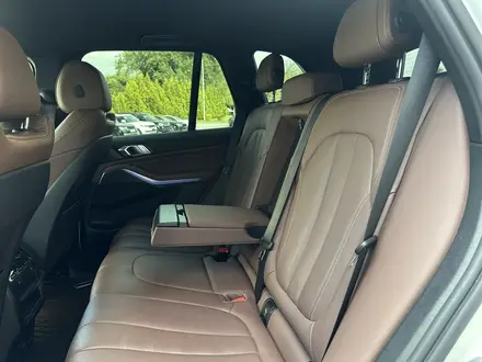 BMW X5 2020 года за 36 800 000 тг. в Алматы – фото 14