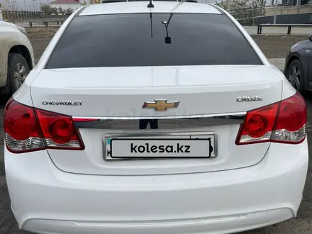 Chevrolet Cruze 2014 года за 4 500 000 тг. в Кульсары – фото 4