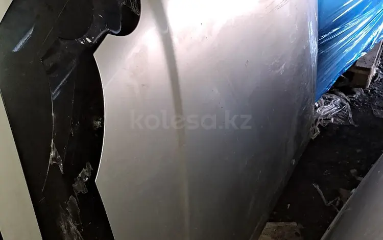 Капот за 30 000 тг. в Алматы
