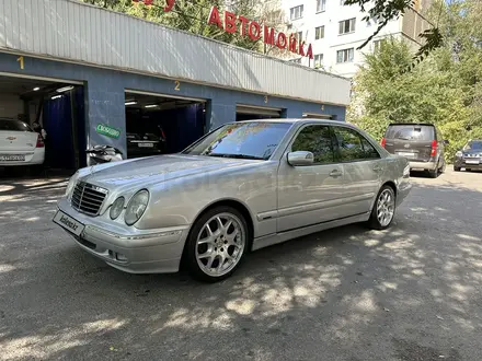 Mercedes-Benz E 320 2000 года за 5 500 000 тг. в Алматы – фото 7