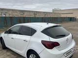 Opel Astra 2013 года за 2 500 000 тг. в Актау – фото 4